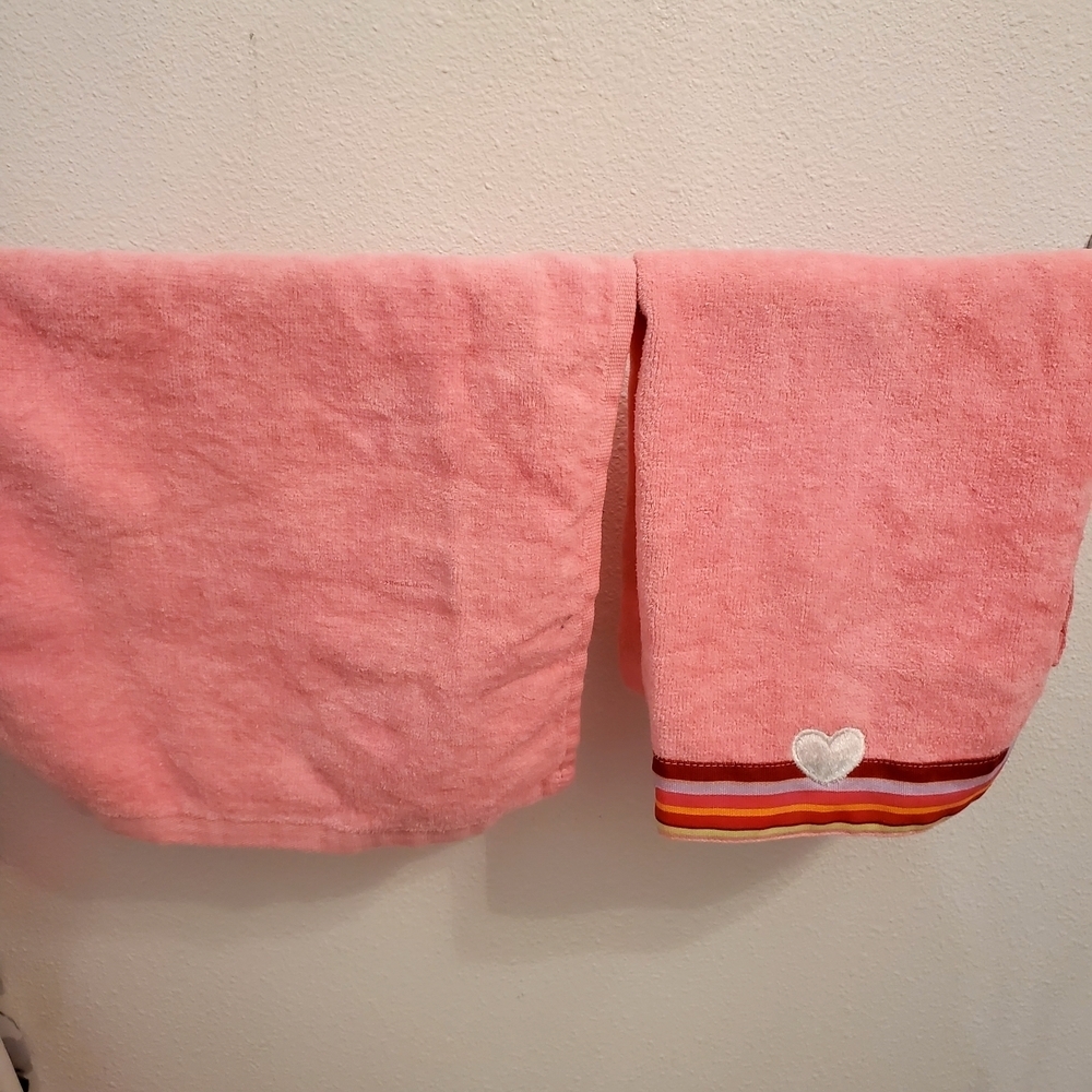 Pink Heart-Embroidered Kids Towel Set - Picture 3 of 6